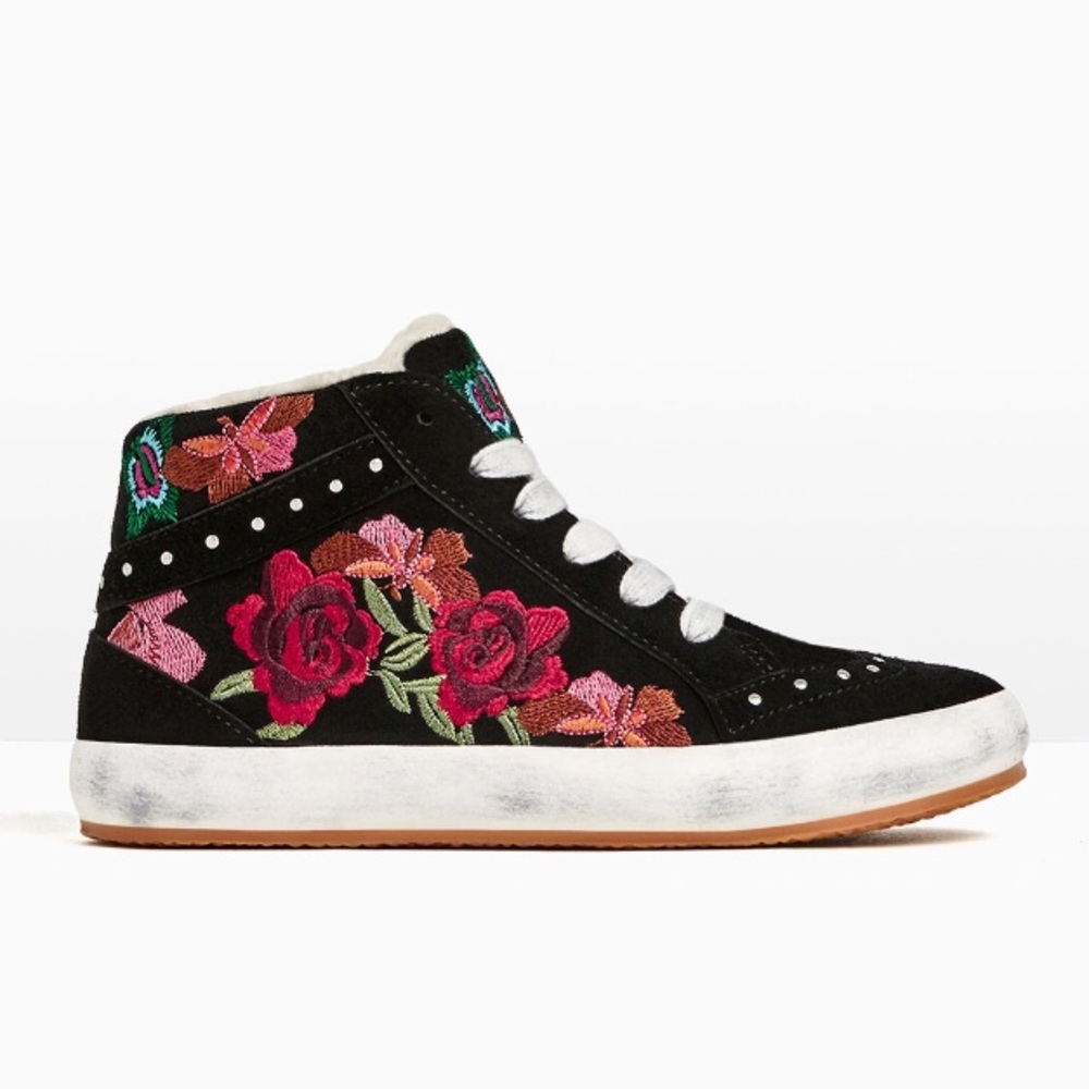 Zara Embroidered High Top Sneakers || Size 2